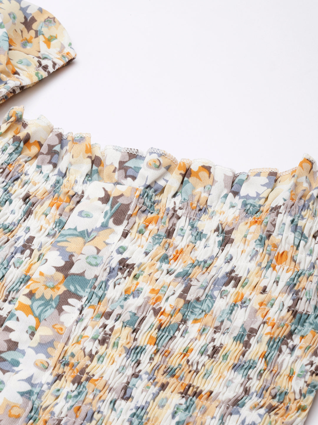 Women's Off White Floral Printed Sweetheart Neck Cuffed Sleeves Smocked Ruched Crepe Crop Top