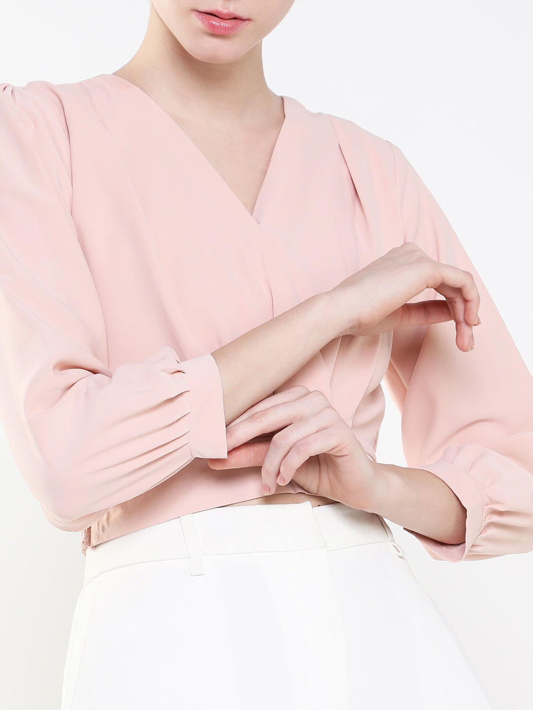 Women's Peach Puff Sleeve Crepe Cinched Waist Crop Top