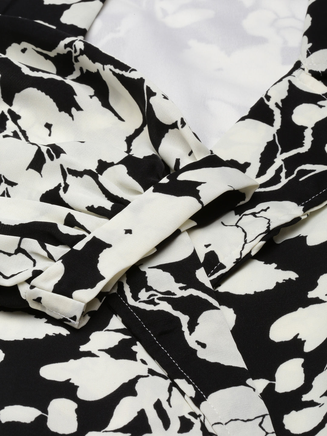 Women's Off White Floral Printed Puffed Sleeve Shirt Collar Wrap Crop Top