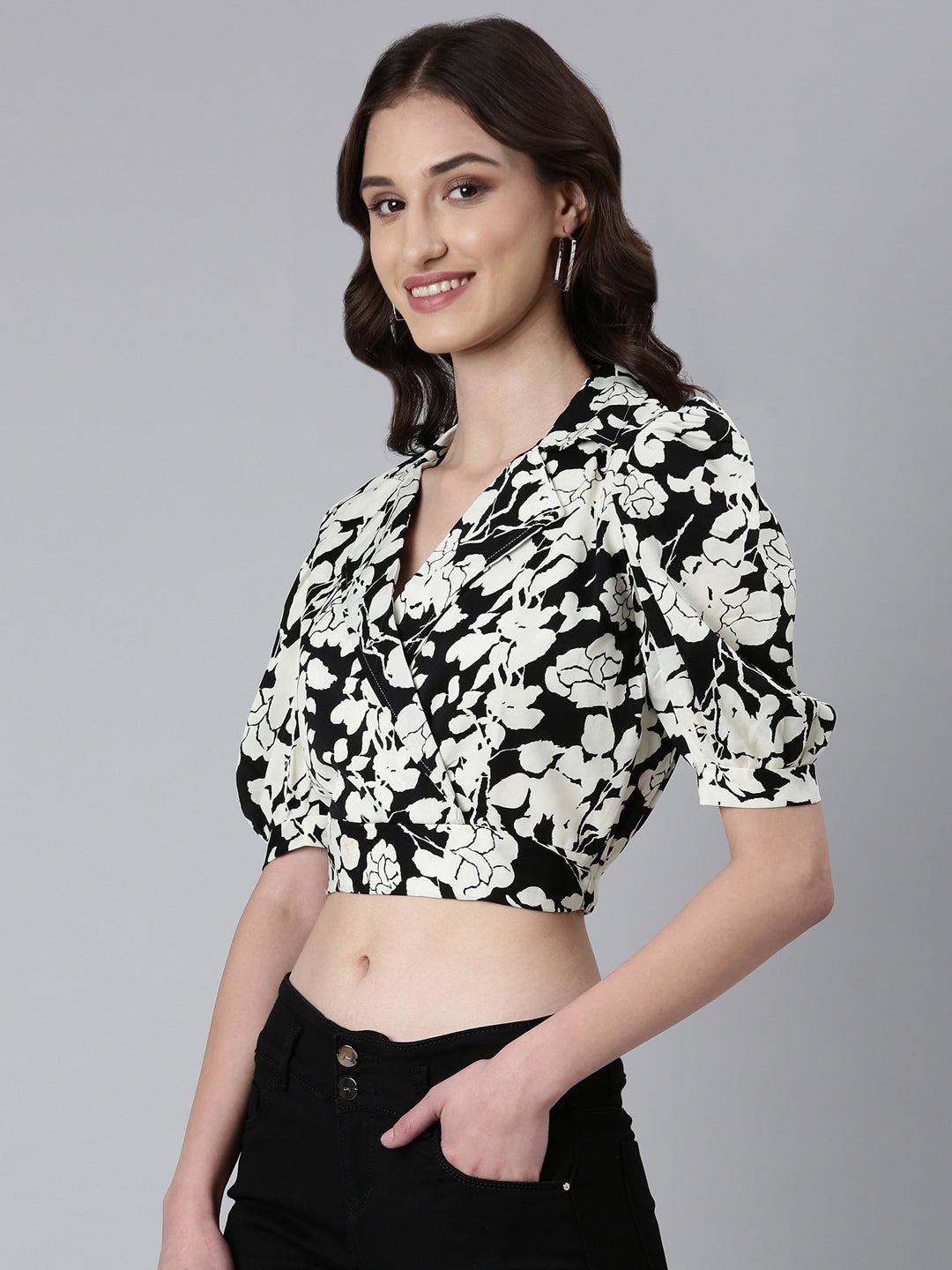 Women's Off White Floral Printed Puffed Sleeve Shirt Collar Wrap Crop Top