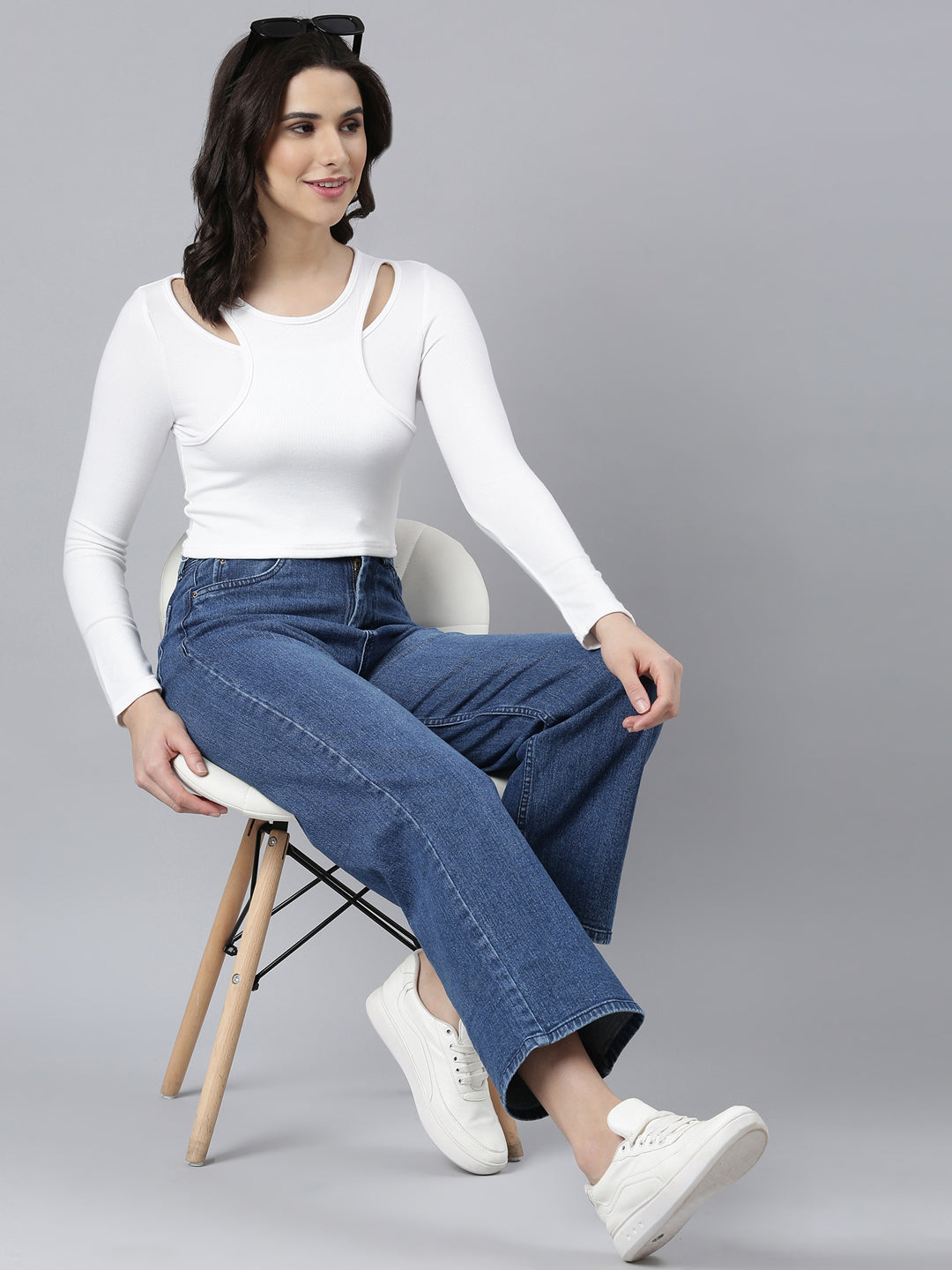 Women's Off White Cut Out Fitted Crop Top