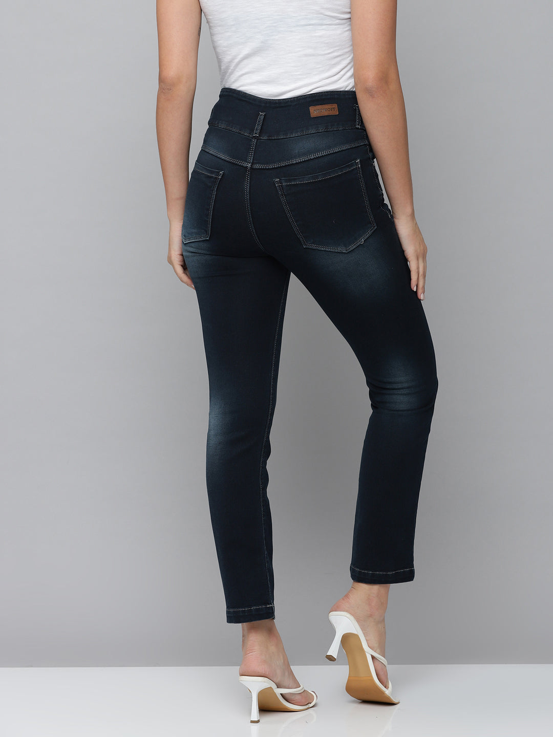 Women's Blue Jean Straight Fit High-Rise Light Fade Stretchable Jeans