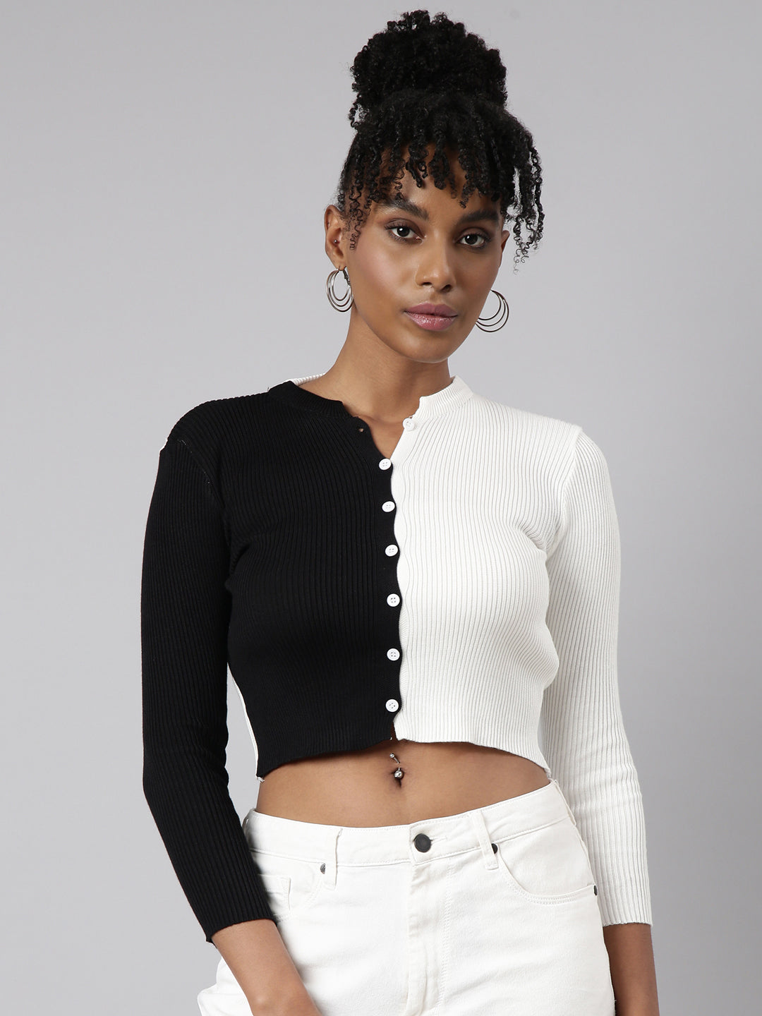 Women's Black Colour blocked V-Neck Crop Top