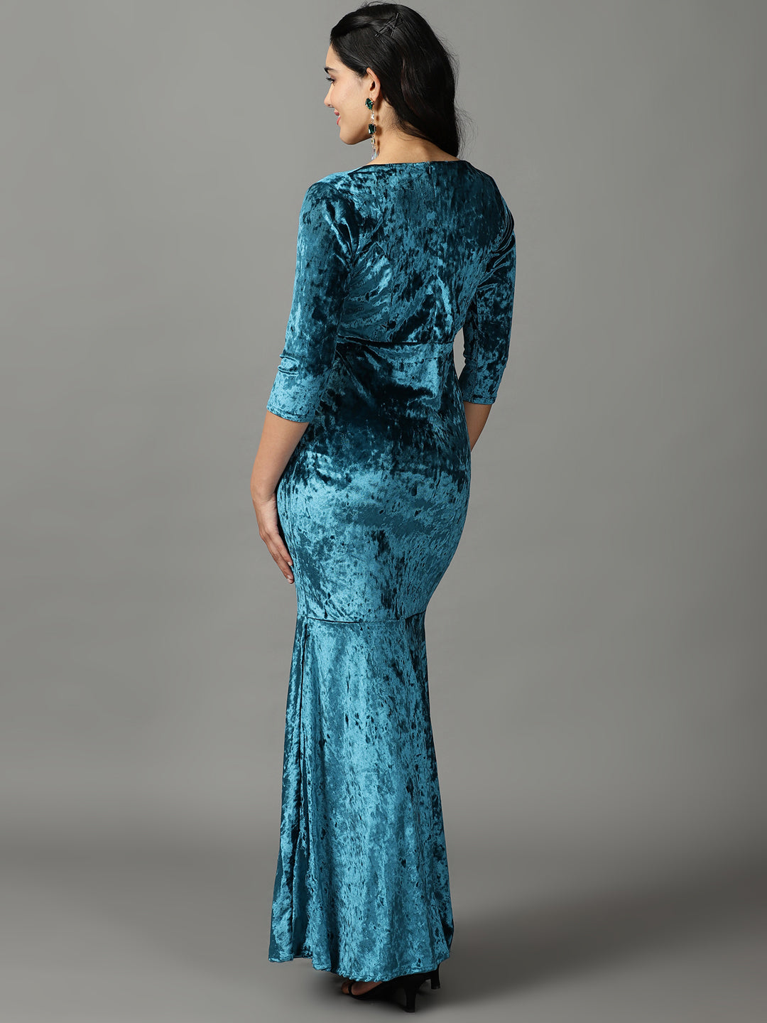 Women's Turquoise Blue V-Neck Mermaid Sequin Velvet Sheath Maxi Dress