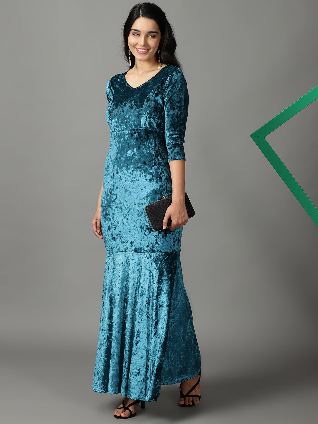 Women's Turquoise Blue V-Neck Mermaid Sequin Velvet Sheath Maxi Dress