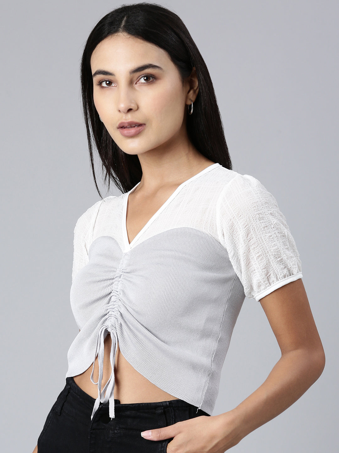 Women's Grey Colour blocked V-Neck Puff Sleeve Acrylic Crop Top