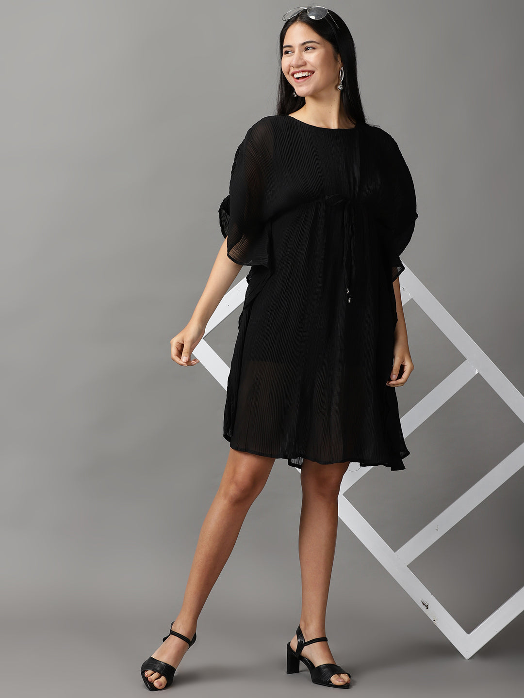 Women's Black Kaftan Short Sleeves Round Neck Dress