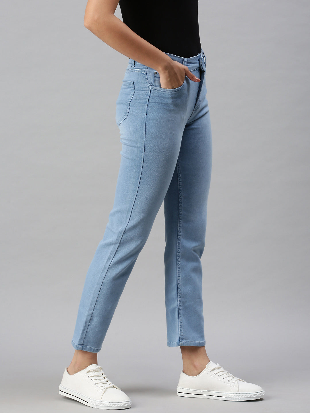Women's Blue Straight Fit High-Rise Clean Look Stretchable Jeans