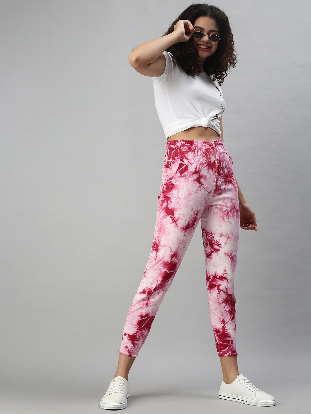Women's Pink High-Rise Bleached Stretchable Cotton Mom Fit Clean Look Jeans